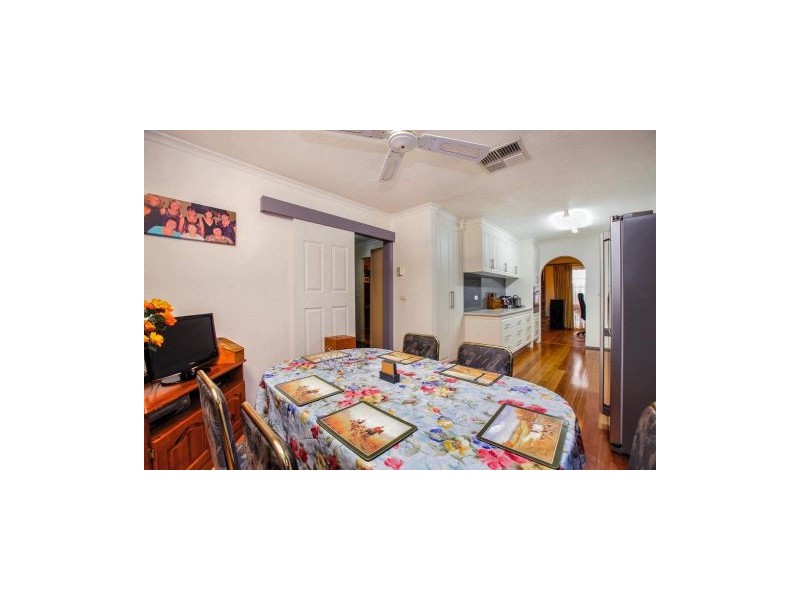 22 Curlew Close, Melton VIC 3337
