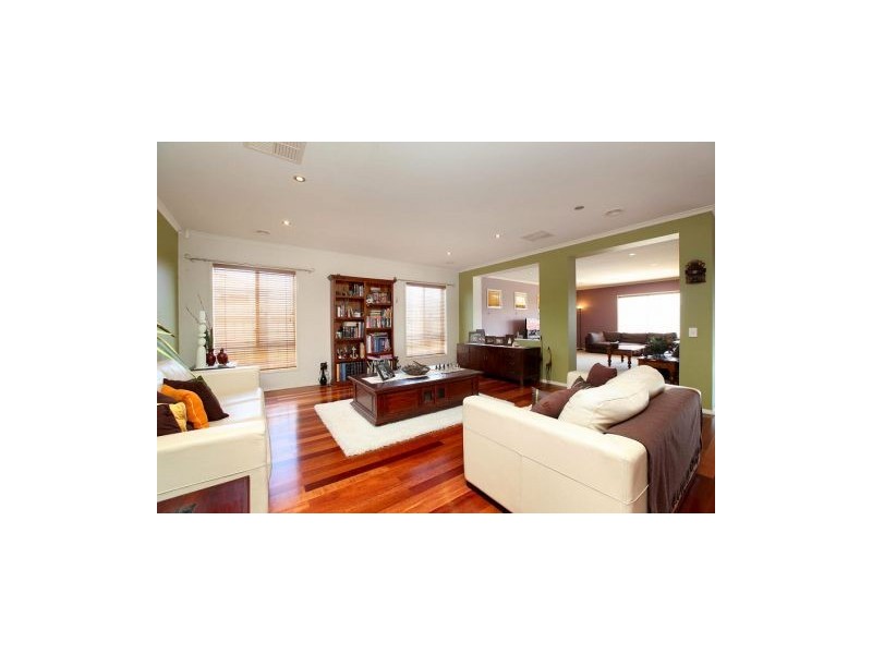 56 Blacknight Way, Kurunjang VIC 3337
