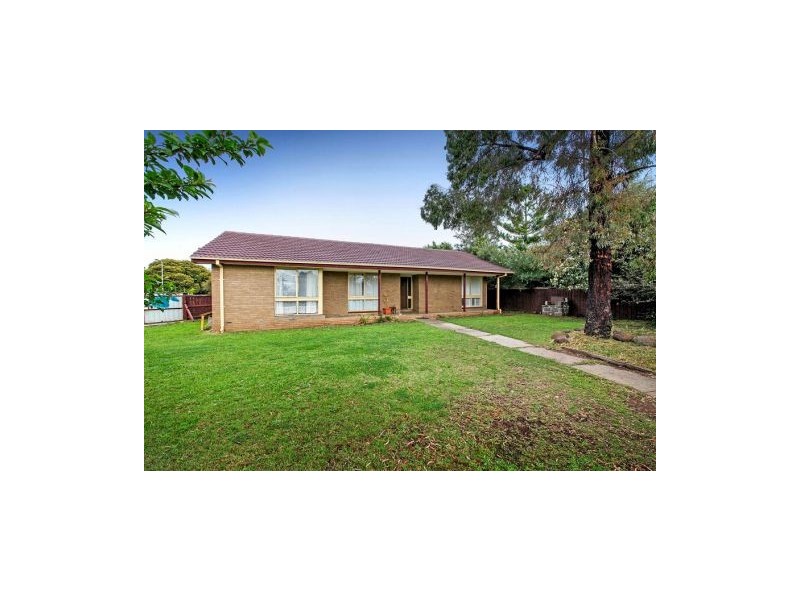 37 Rathdowne Circuit, Melton West VIC 3337