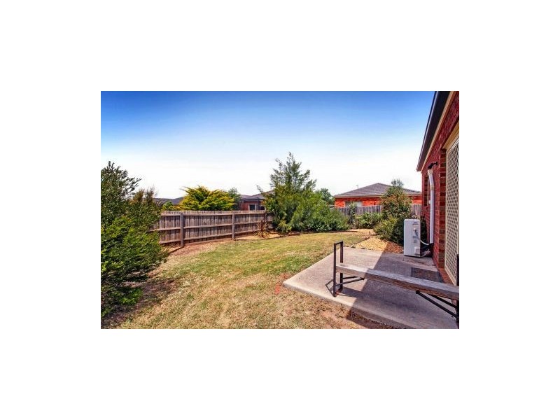 42 Caitlyn Drive, Melton West VIC 3337