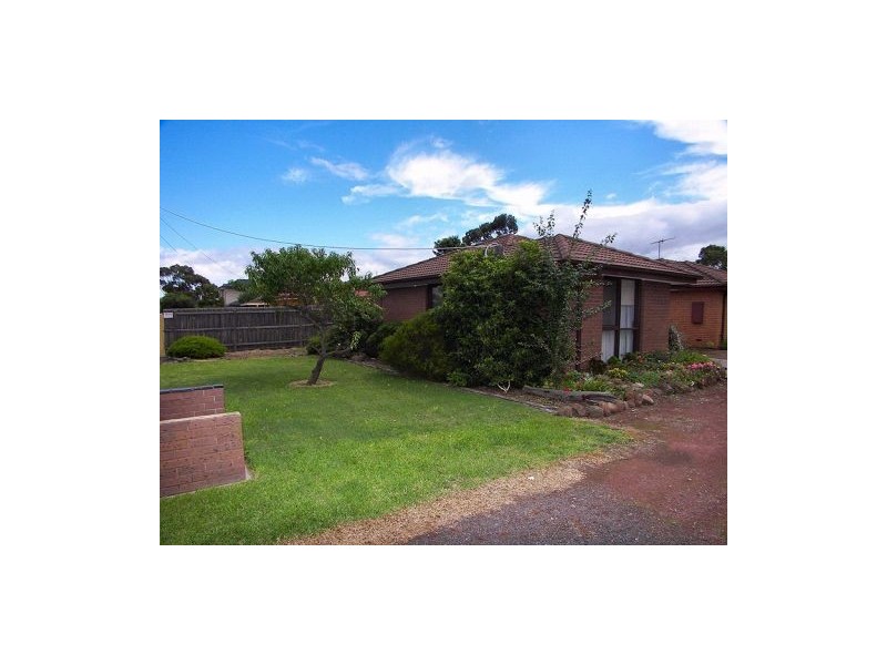 1/44 Unitt Street, Melton VIC 3337