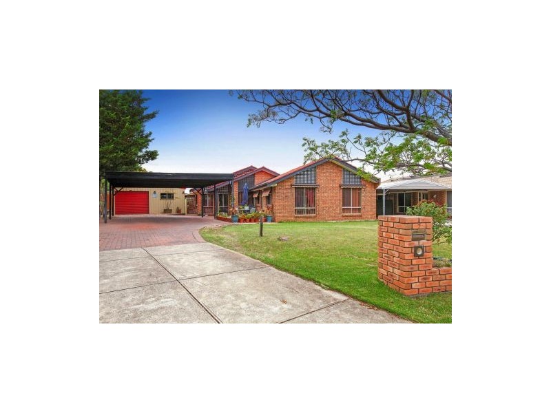 7 Silber Court, Melton West VIC 3337