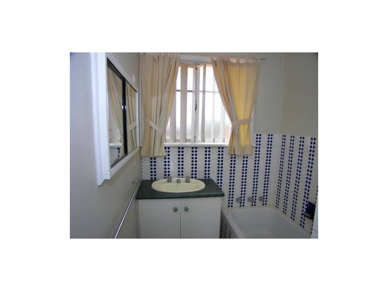 13 Curlew Close, Melton VIC 3337