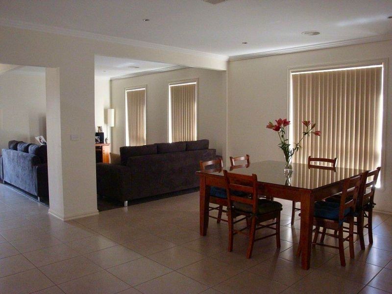 6 Lanata Way, Brookfield VIC 3338