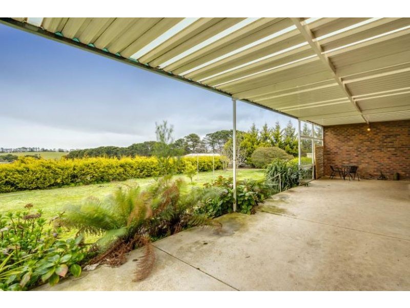 49 Pykes Creek Road, Myrniong VIC 3341