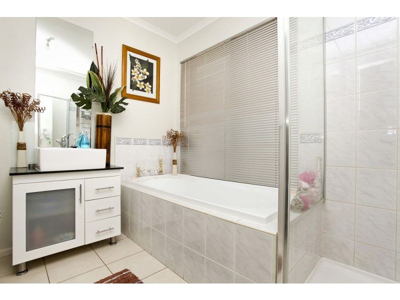 3 Paul Harris Drive, Melton West VIC 3337