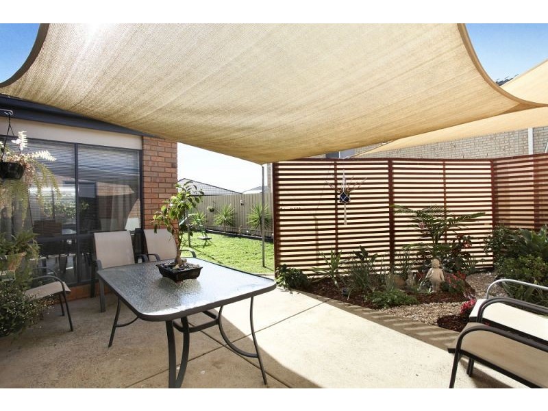 3 Paul Harris Drive, Melton West VIC 3337