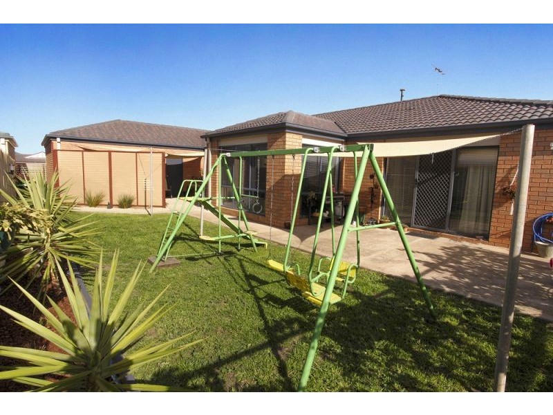 3 Paul Harris Drive, Melton West VIC 3337