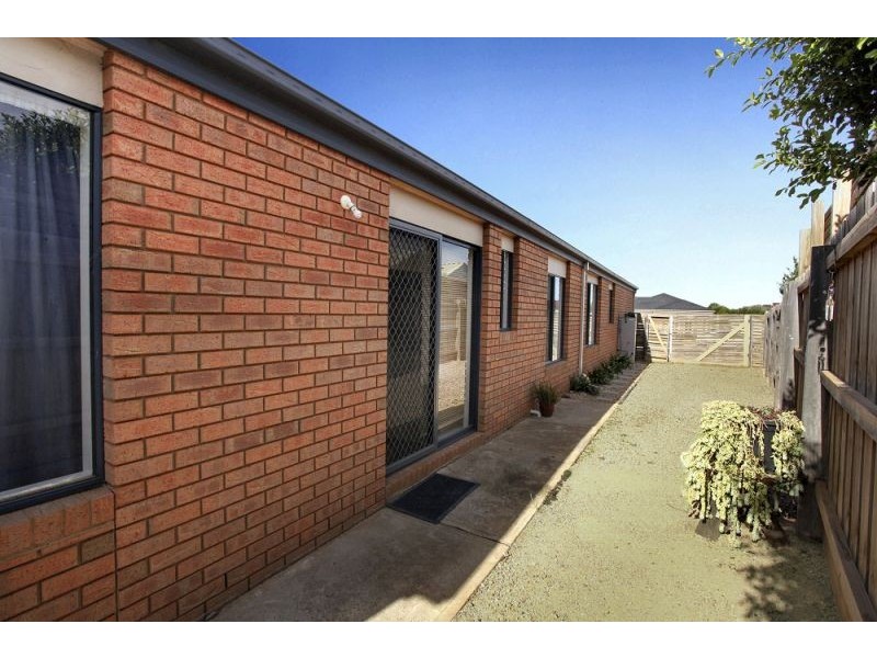 3 Paul Harris Drive, Melton West VIC 3337