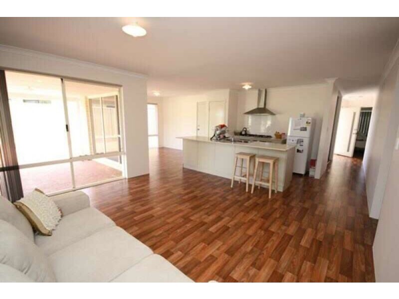 15 Newman Street, Glen Iris WA 6230