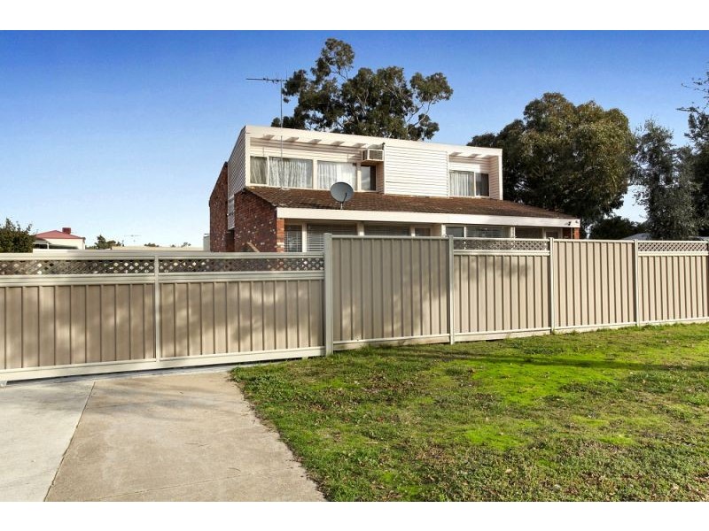 9 Albert Street, Darley VIC 3340