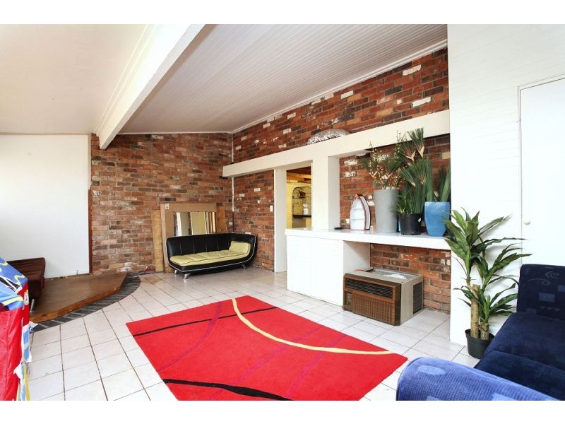 9 Albert Street, Darley VIC 3340