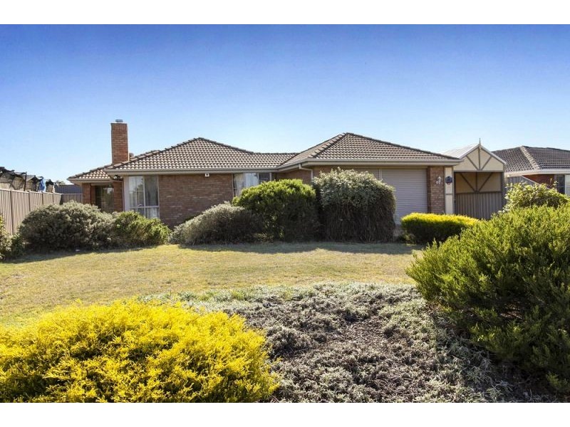 6 Eramu Place, Kurunjang VIC 3337