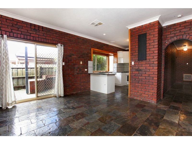 33 Monash Street, Melton South VIC 3338