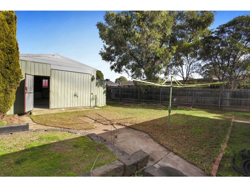 33 Monash Street, Melton South VIC 3338
