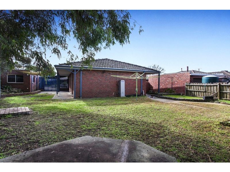 33 Monash Street, Melton South VIC 3338