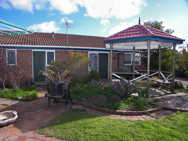 118 Hilton Way, Melton West VIC 3337