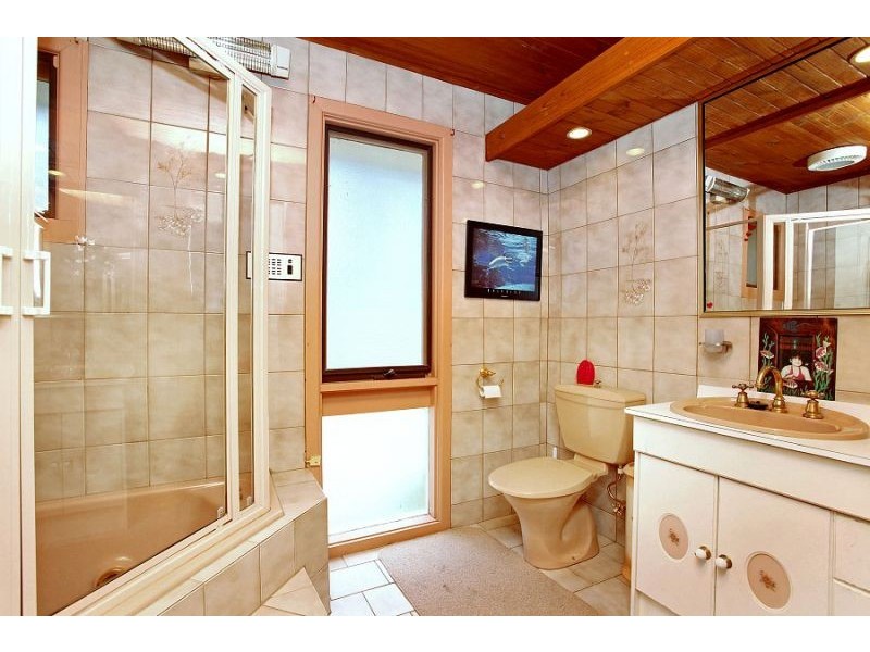 453 Long Forest Road, Bacchus Marsh VIC 3340