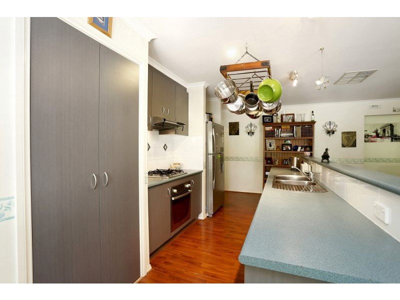 5 Prahn Court, Brookfield VIC 3338