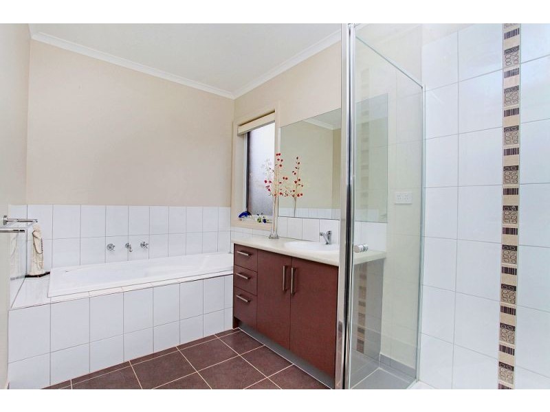 56 Botanica Springs Boulevard, Brookfield VIC 3338