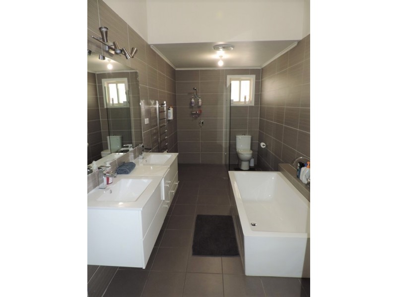 11 KING EDWARD STREET, Cohuna VIC 3568