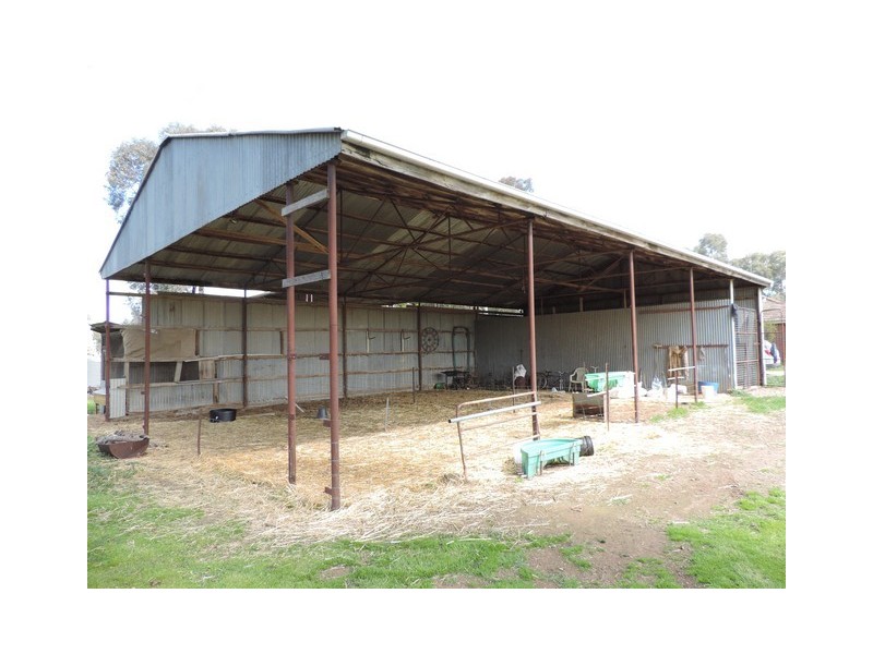 35 Mead Post Office Road, Mead VIC 3568