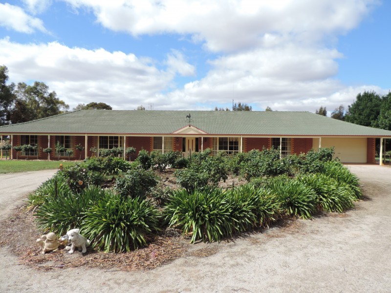 427 Ervins Road, Pyramid Hill VIC 3575