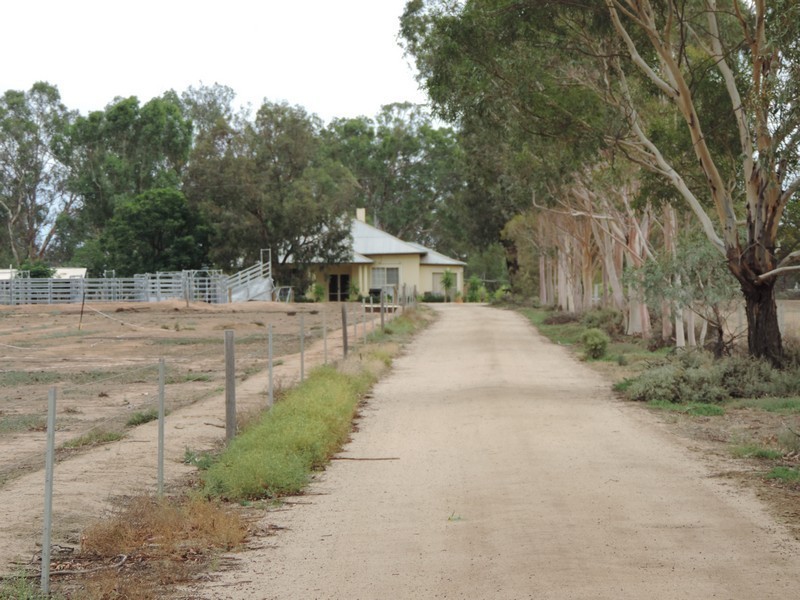 32 Ahern Road, Koondrook VIC 3580