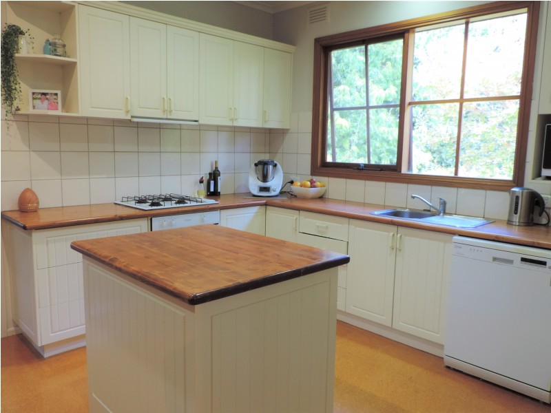 95 Cleaves Road, Wee Wee Rup VIC 3568