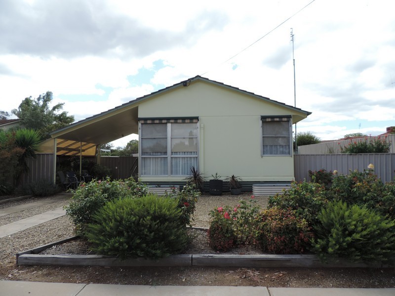 8 LIVINGSTONE STREET, Cohuna VIC 3568