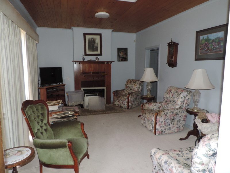 21 FINDLAY AVENUE, Leitchville VIC 3567