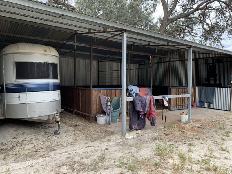 6638 Moulamein Road, Barham NSW 2732