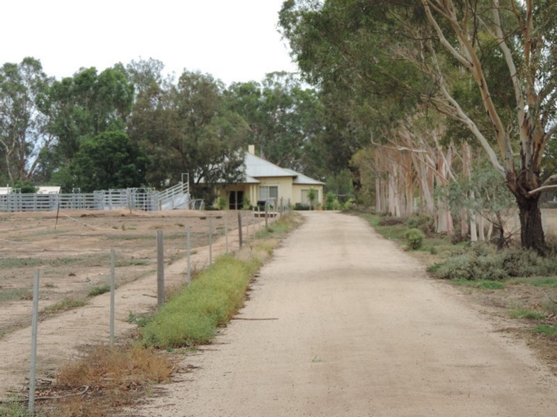 32 Ahern Road, Koondrook VIC 3580