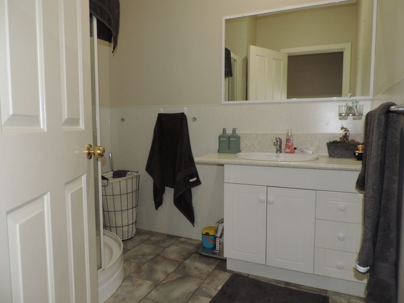 98 Bendigo Road, Kerang VIC 3579