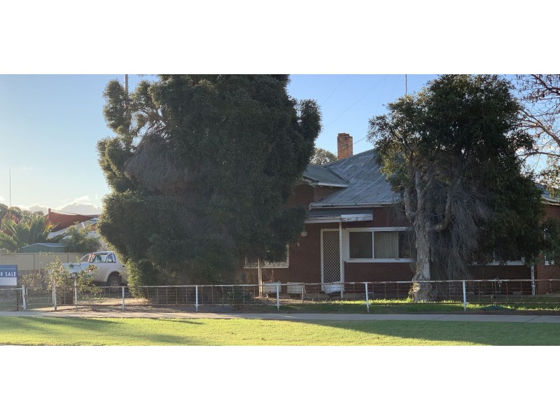 38 Wakool Street, Barham NSW 2732