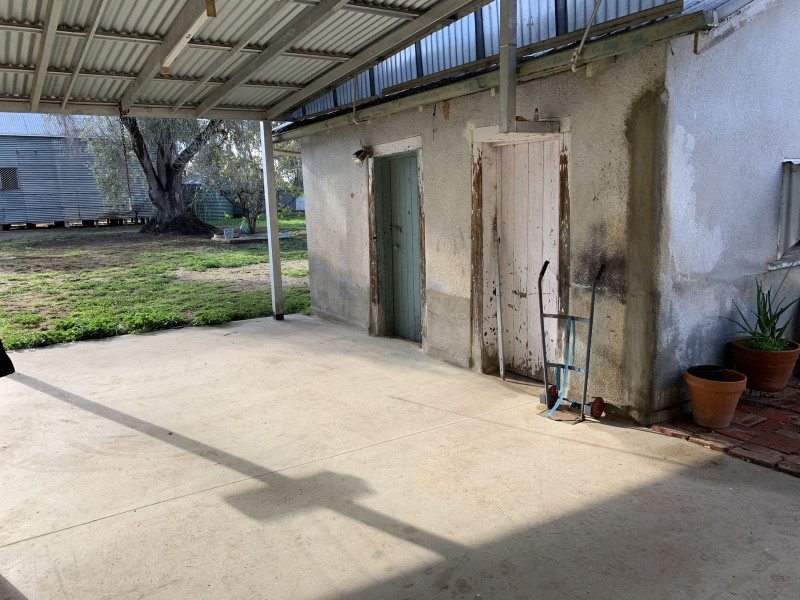 9 Cook Street, Wakool NSW 2710