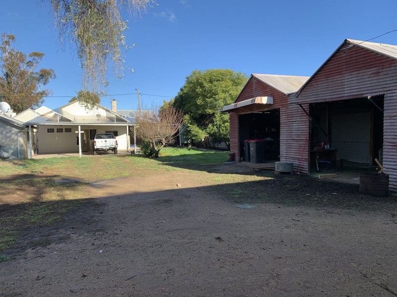 9 Cook Street, Wakool NSW 2710
