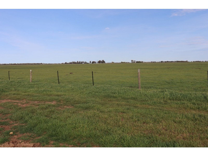 8499 Murray Valley Highway, Kerang East VIC 3579