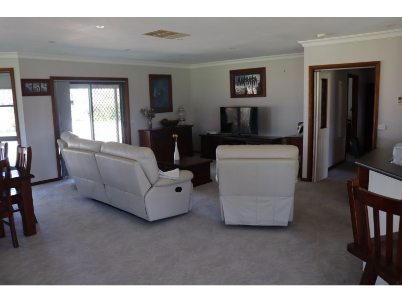 13 McPhail Road, Tragowel VIC 3579