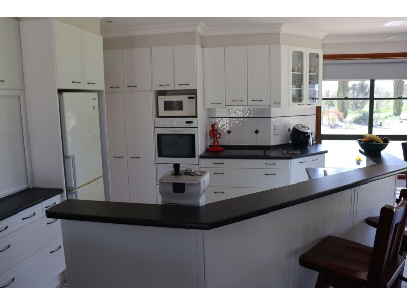 13 McPhail Road, Tragowel VIC 3579