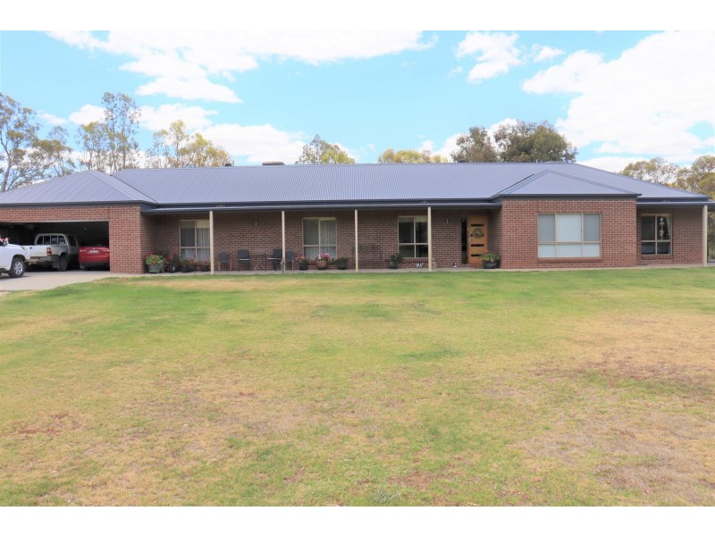 139 East Barham Road, Barham NSW 2732