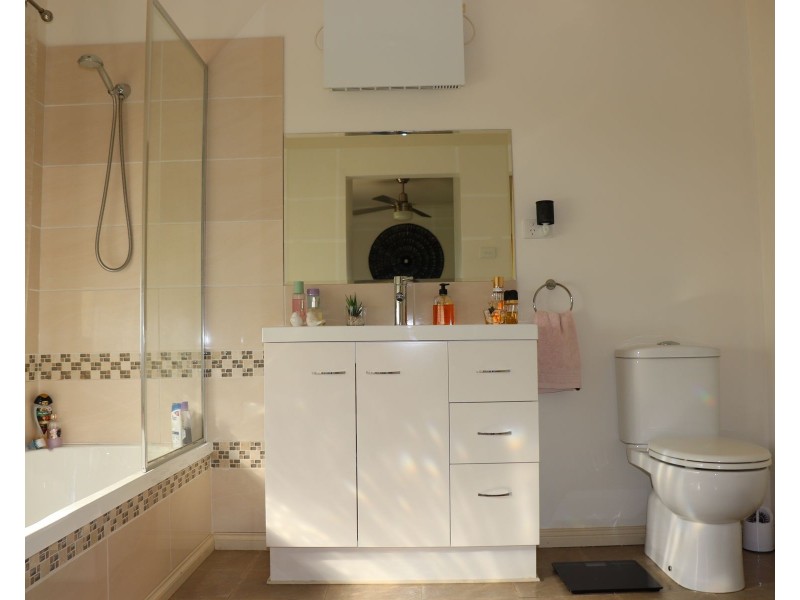 24 Railway Place, Gunbower VIC 3566