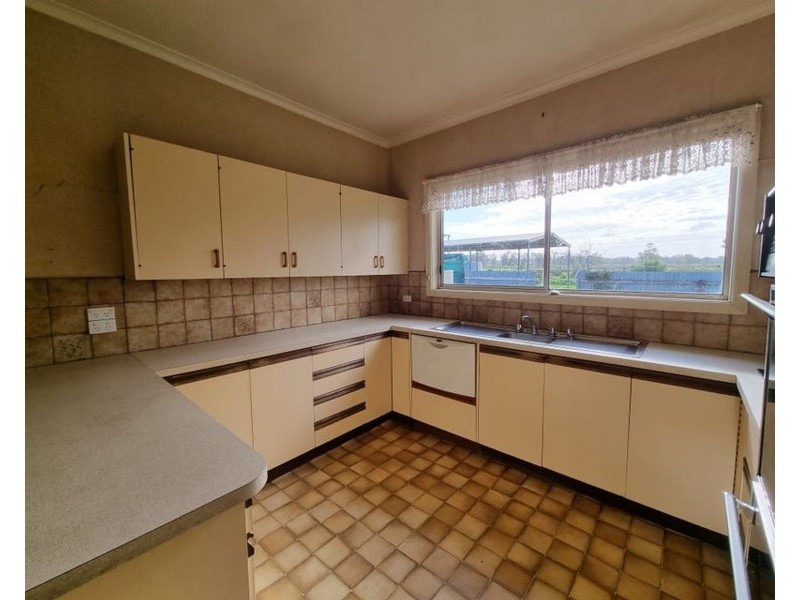 13 Flowerday Lane, Murrabit West VIC 3579