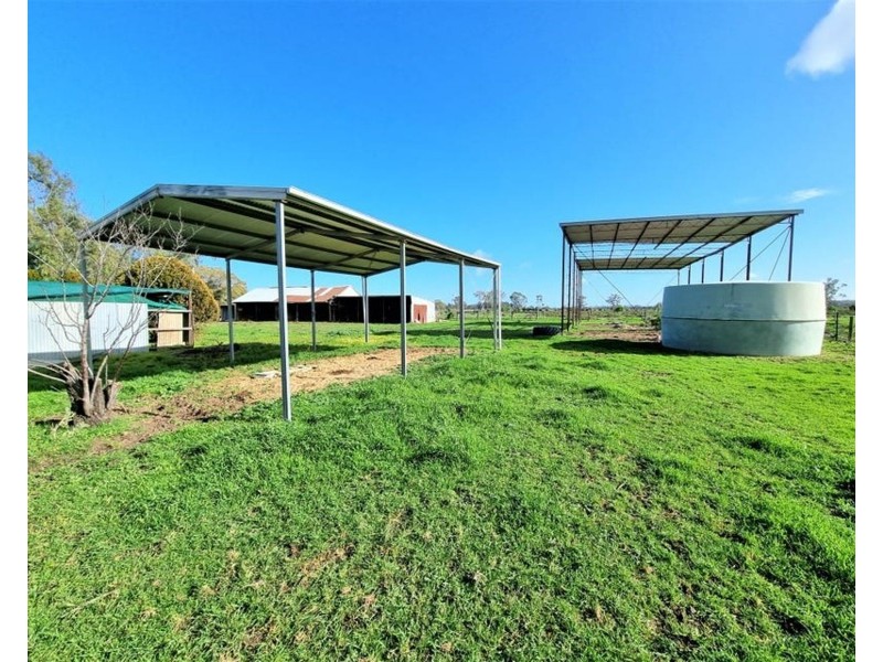 13 Flowerday Lane, Murrabit West VIC 3579