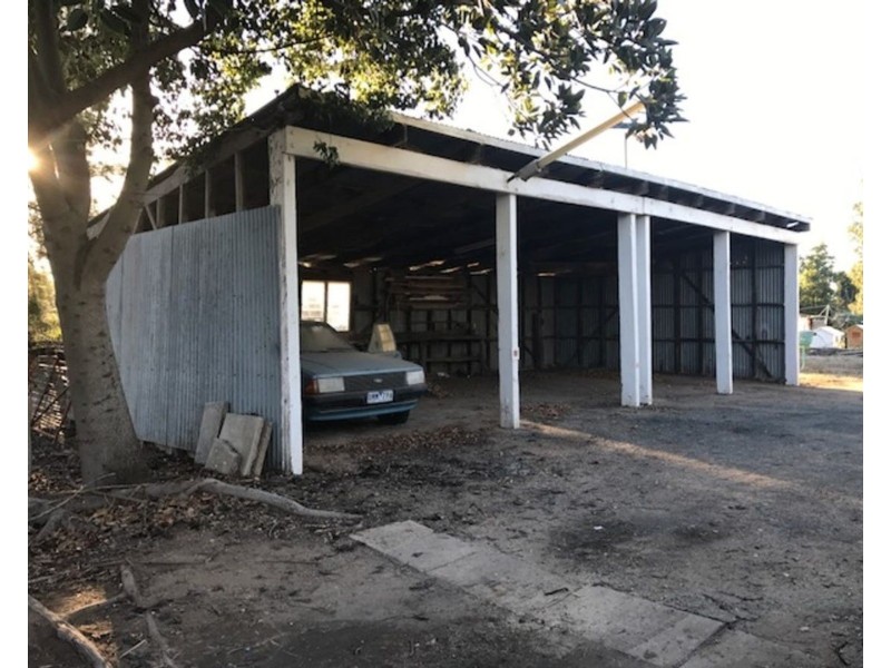 28 Brougham Street, Moulamein NSW 2733