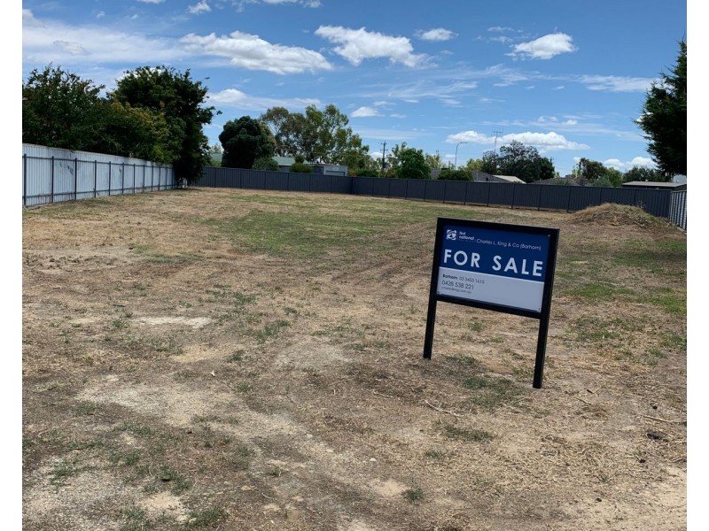 8 Linton Park Drive, Barham NSW 2732