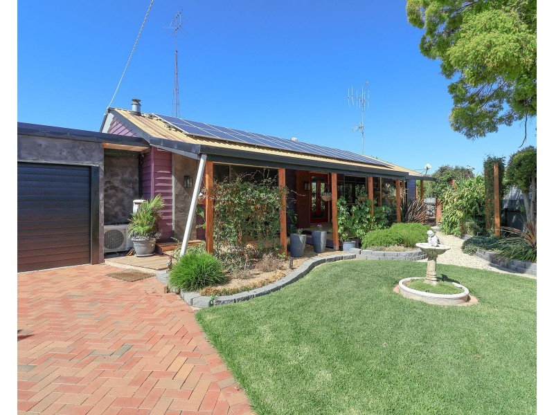 24 Railway Avenue, Leitchville VIC 3567