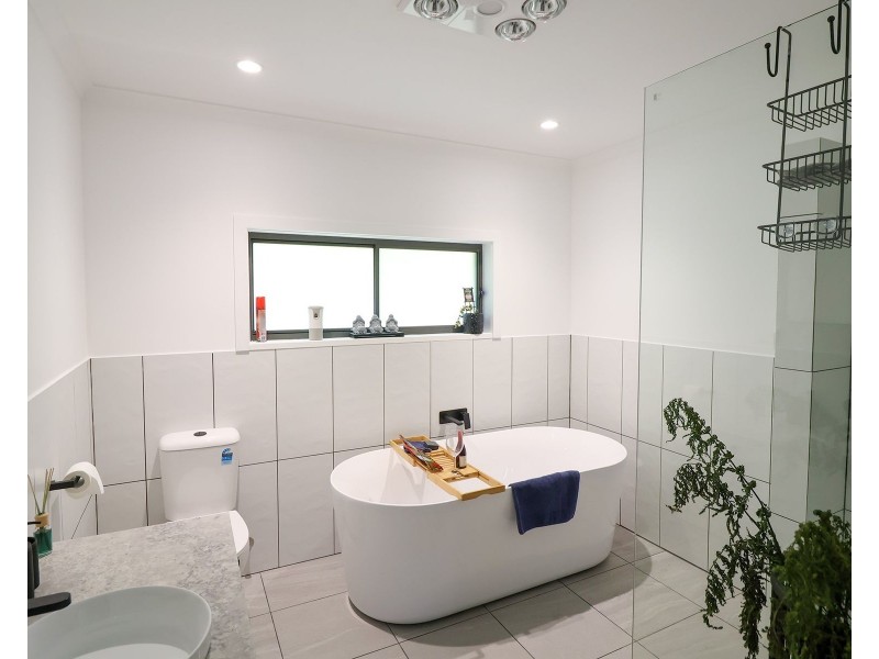 24 Railway Avenue, Leitchville VIC 3567