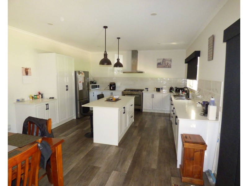 135 Glenview Road, Barham NSW 2732