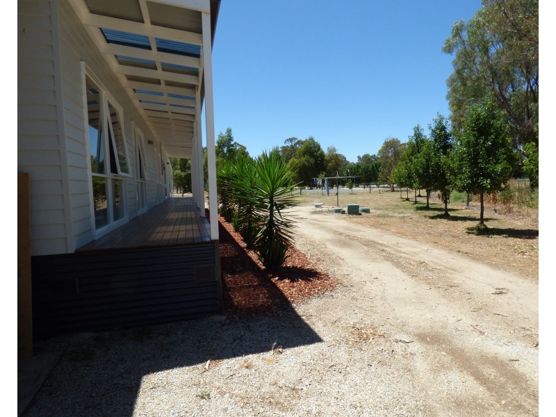 135 Glenview Road, Barham NSW 2732